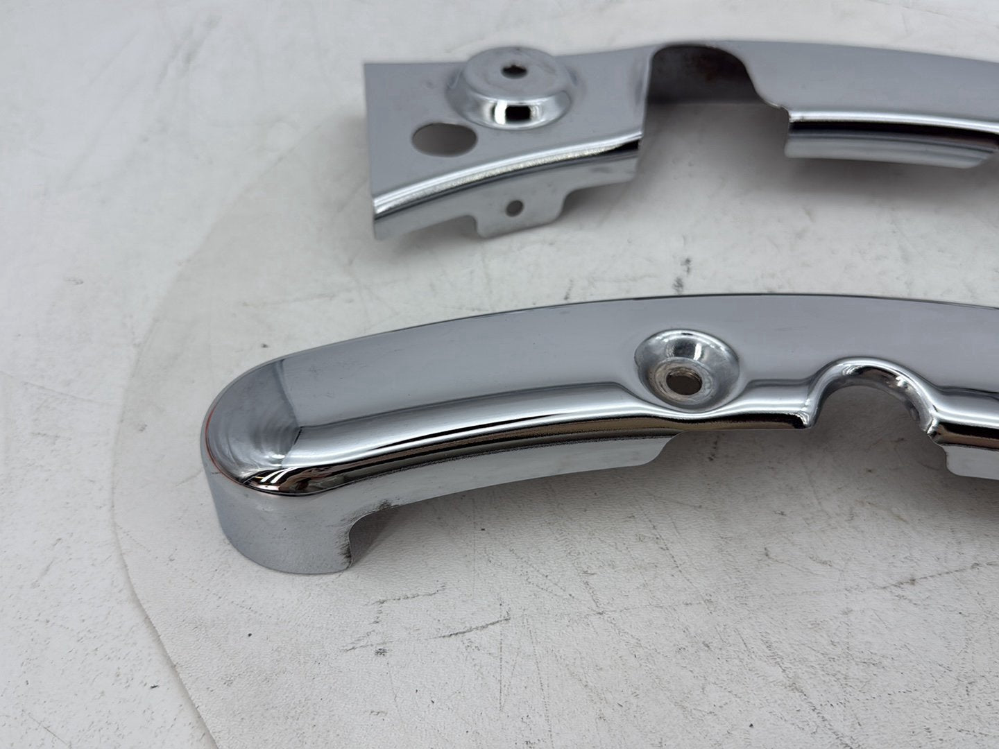 2008 - 2016 Harley-Davidson Touring Electra Glide Ultra Left Right Saddlebag Fender Struts Brackets 	47526-09