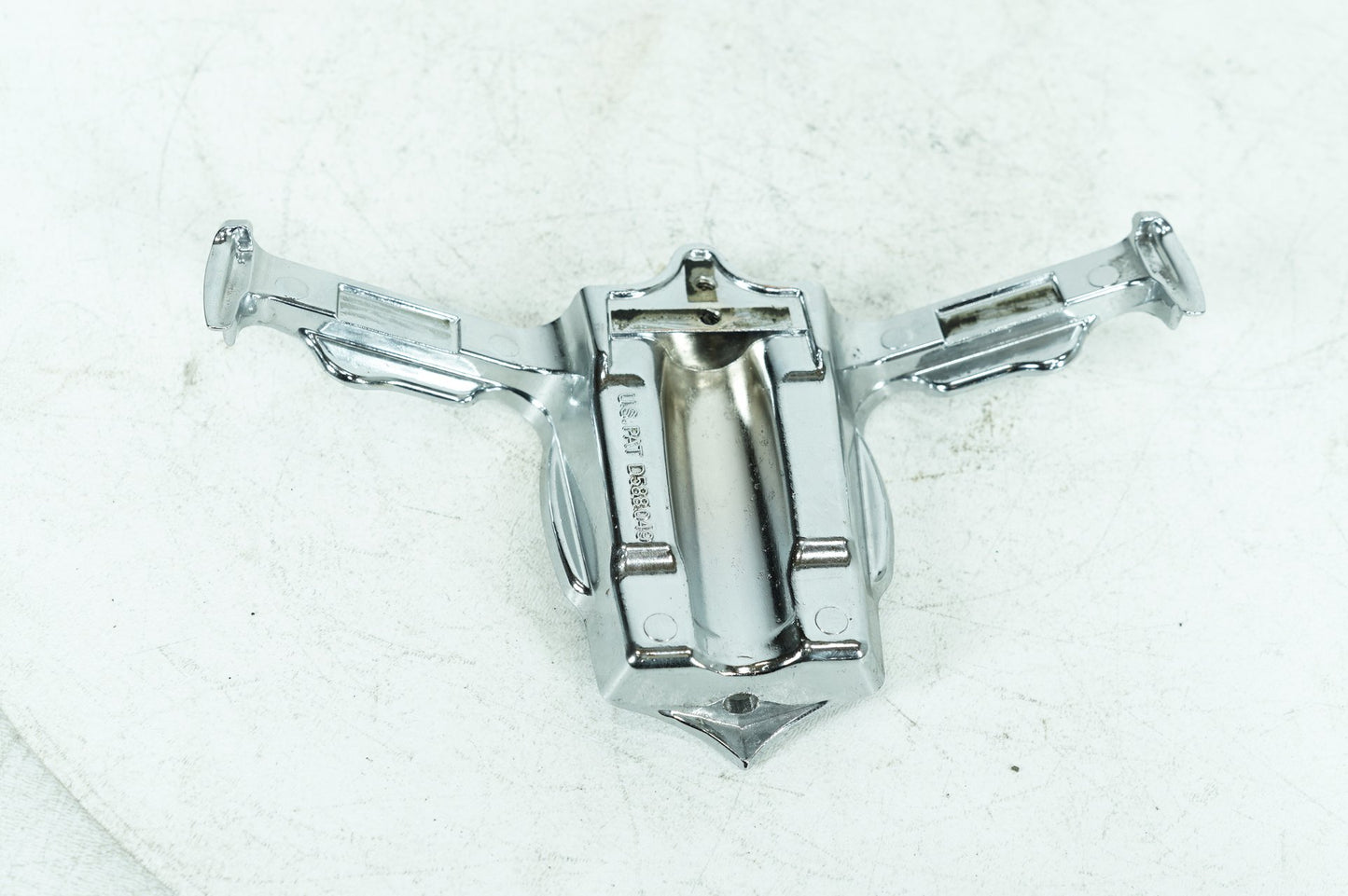 2008 - 2016 Harley-Davidson Touring Road Glide Engine Motor Mount Bracket D588049