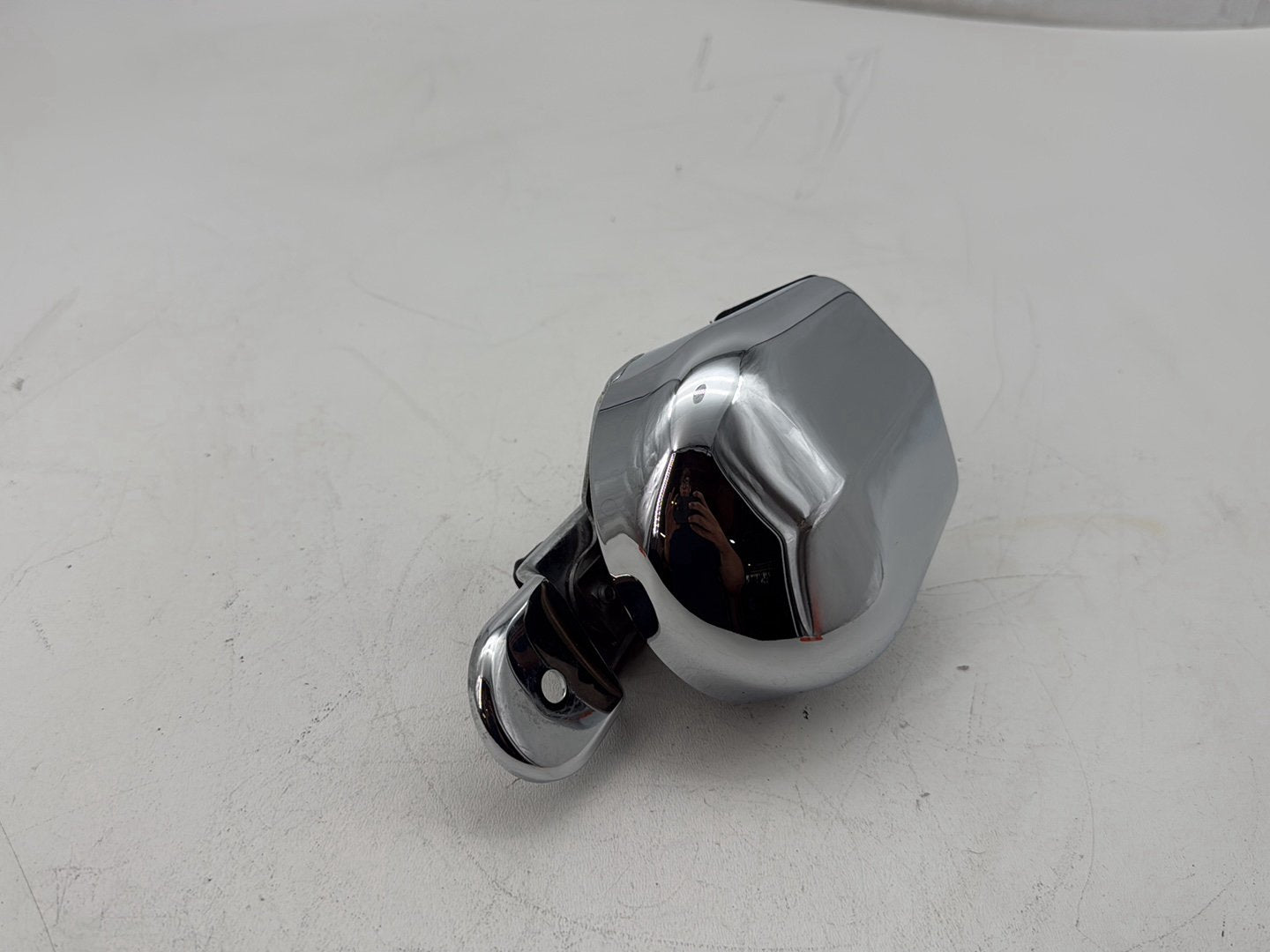 2007 Harley Touring FLHTP Electra Glide Police OEM Horn Signal Klaxon Chrome Cover