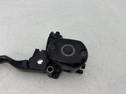 2004 - 2013 Harley-Davidson Sportster 1200 Custom Front Brake Lever Master Cylinder Reservoir 45146-04