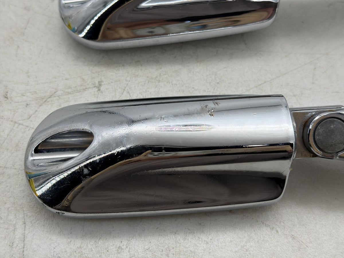 2012 Harley Street Glide Touring FLHX OEM Passenger Left & Right Foot Pegs