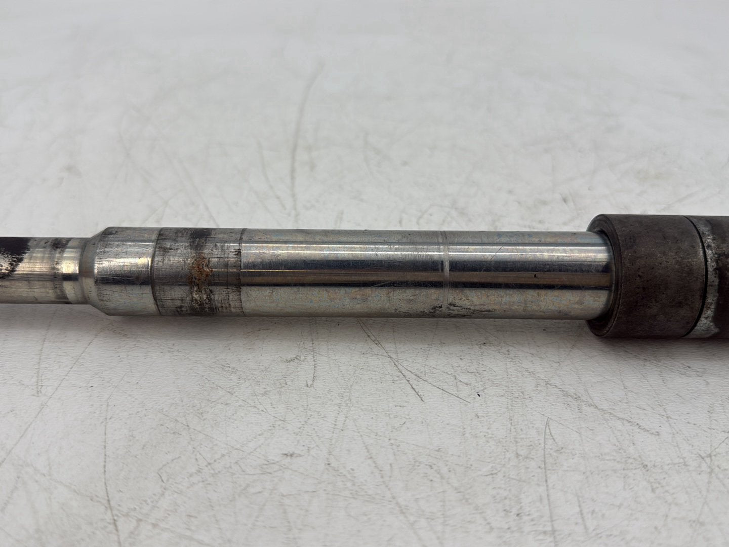 2007 Harley Touring FLHTCU Electra Glide Ultra OEM Front Wheel Axle Bolt Shaft