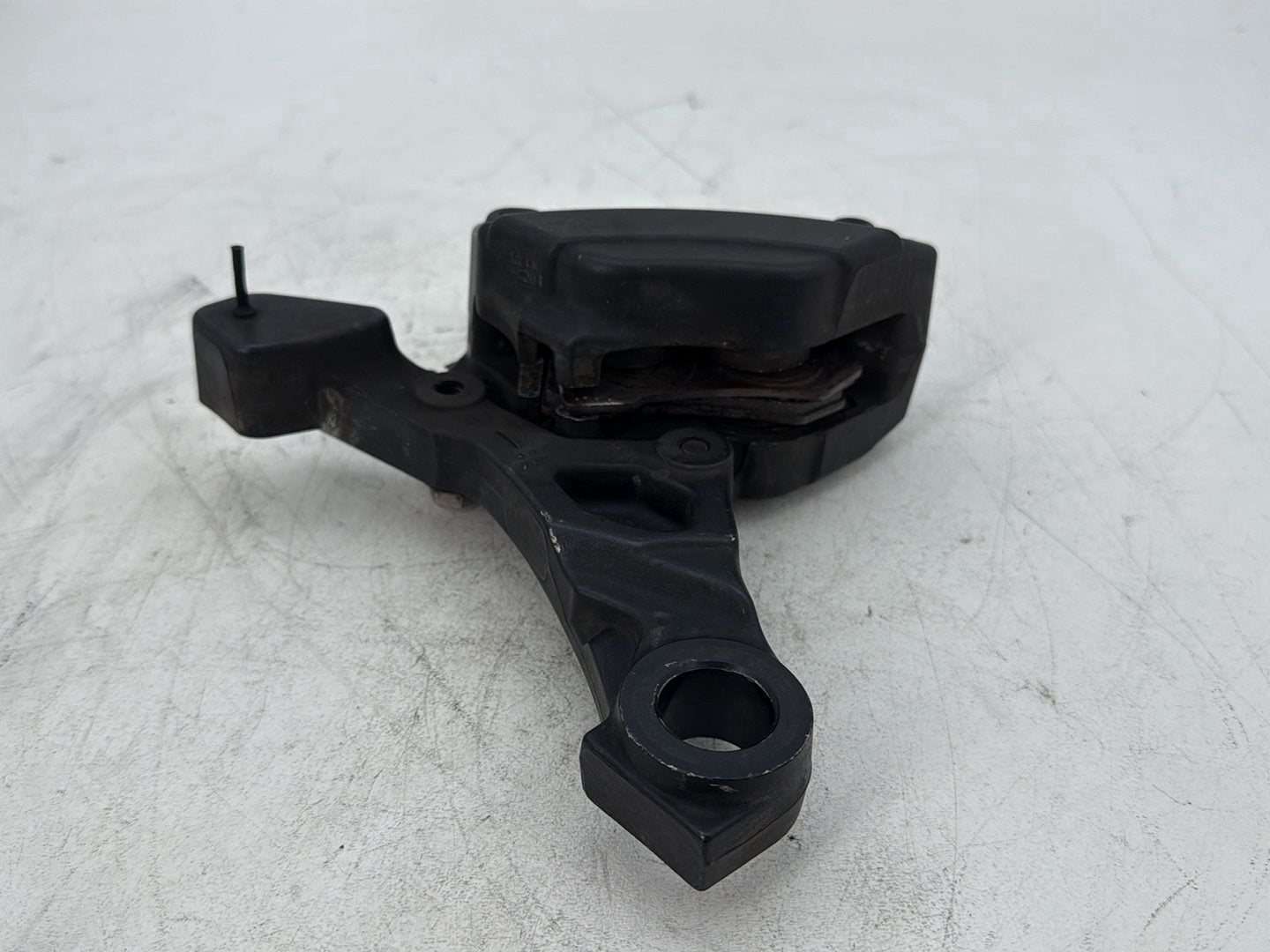 2018 Harley Electra Glide Touring Ultra FLHTCU OEM Rear Back Brake Caliper w/ Bracket