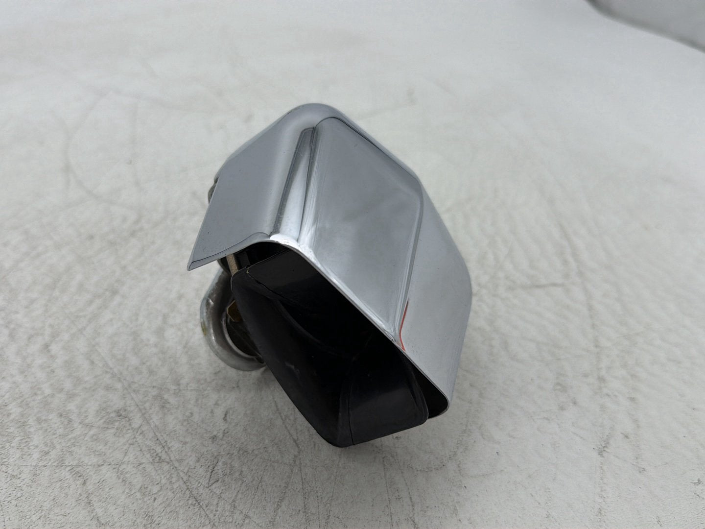 2011 Harley Heritage Softail Classic FLSTC OEM Horn Signal Klaxon Chrome Cover