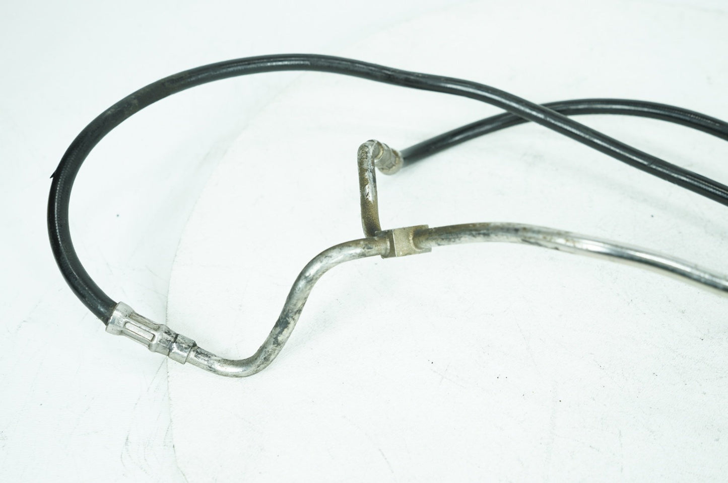 2016 - 2025 Harley-Davidson Touring Street Glide Front Brake Hose Line Pipe NON-abs 41800174