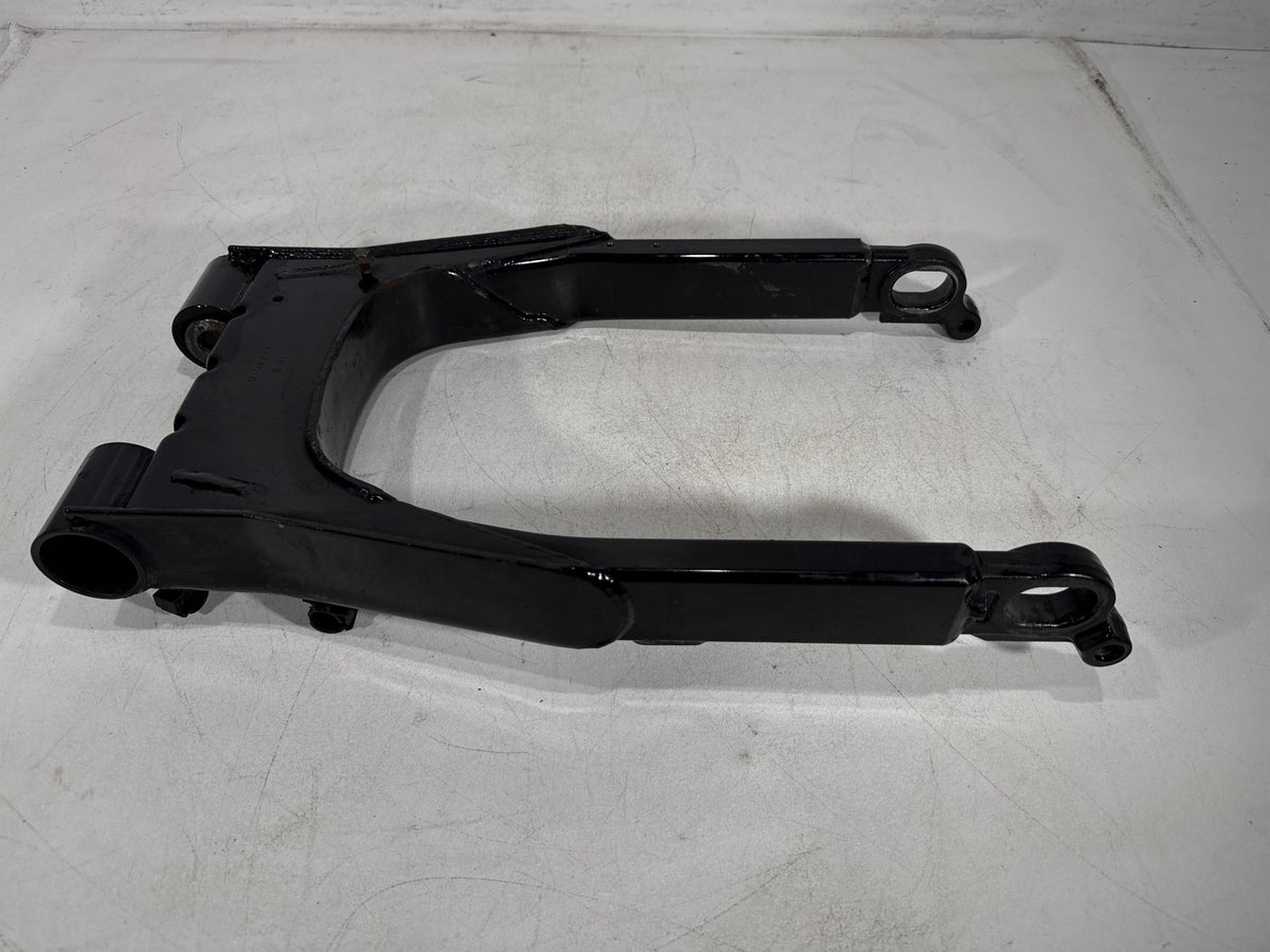 2002 Harley Electra Glide Touring Classic OEM Rear Fork Swingarm Swing Arm