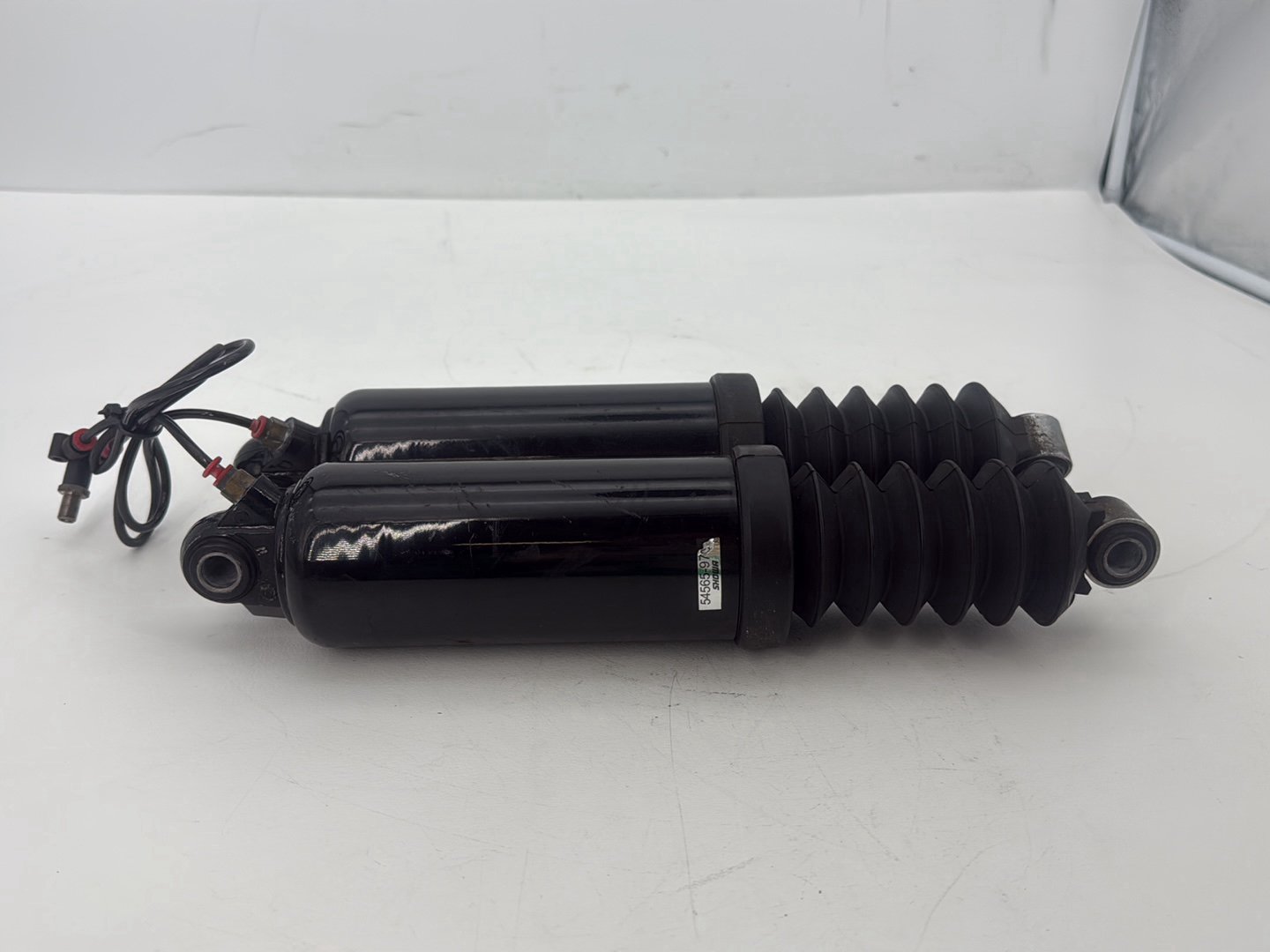 2005 Harley Touring FLHRCI Road King Classic OEM Rear Left Right Shock Absorbers