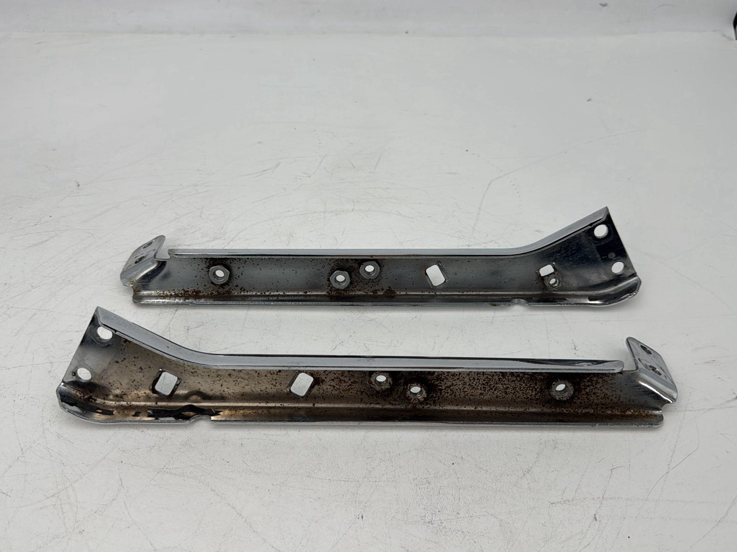 2008 Harley Touring FLHT Electra Glide OEM Left Right Saddlebag Fender Struts Brackets