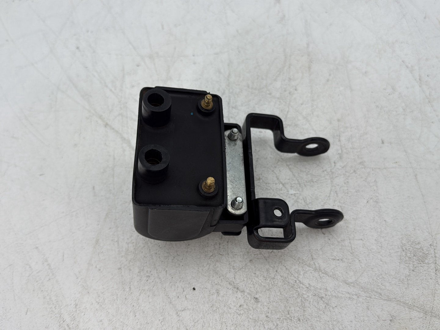 2001 Harley Sportster 883 Hugger XLH883 OEM Ignition Coil Spark Igniter