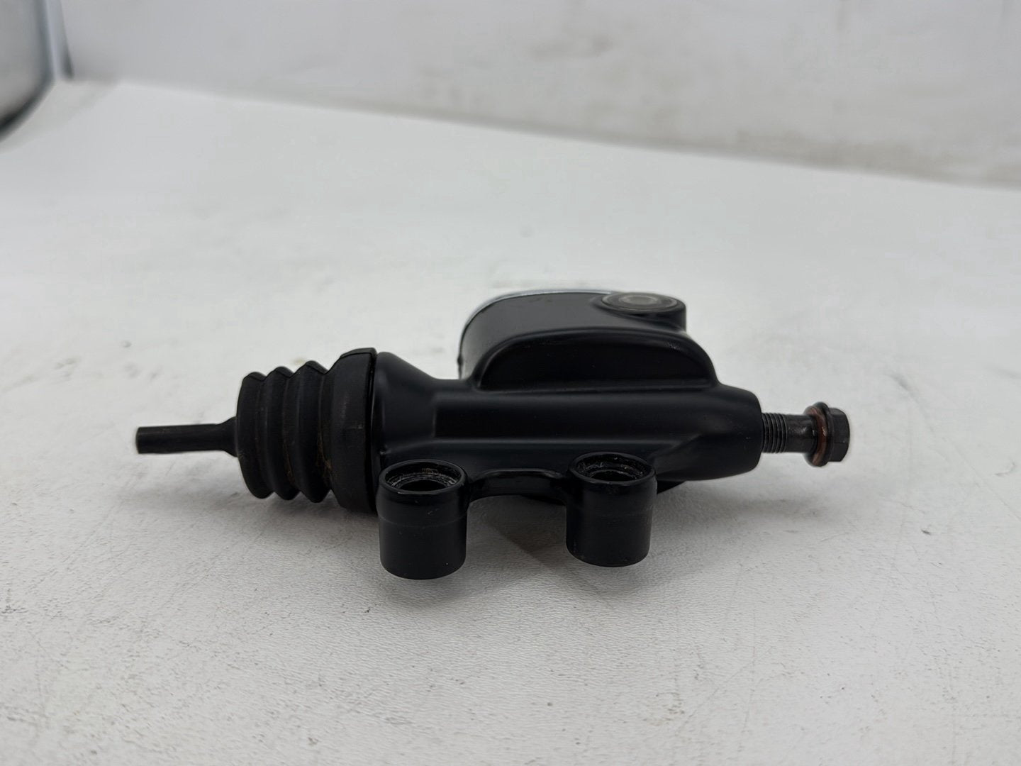 2014 Harley Electra Glide Touring CVO Screamin Eagle OEM Rear Brake Master Cylinder Reservoir
