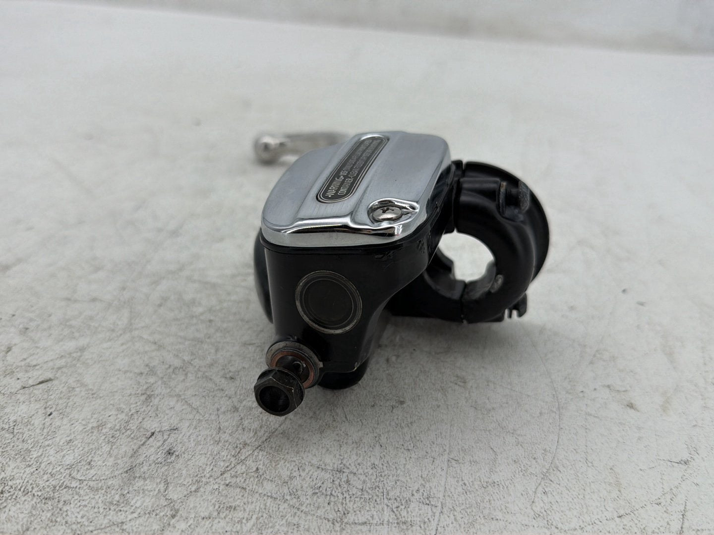 09 Harley Street Glide Touring FLHX OEM Front Right Brake Lever Master Cylinder