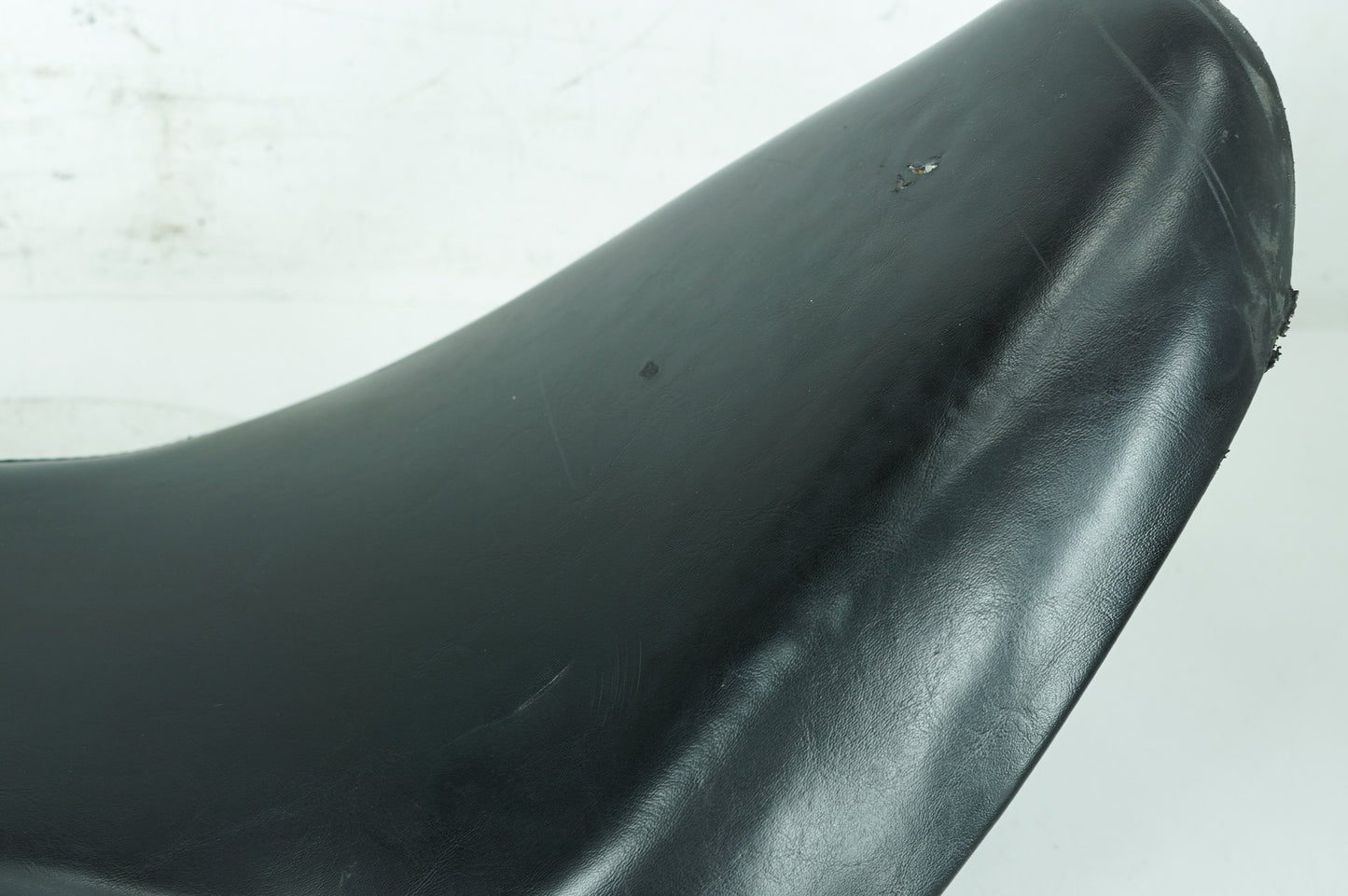 1999 - 2006 Harley-Davidson Softail Fat Boy Passenger Driver Seat Saddle Le Pera P293908