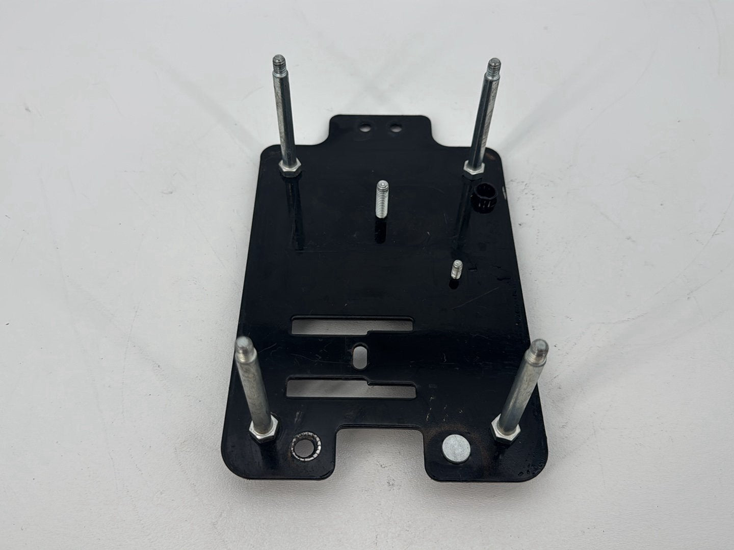 1999 - 2006 Harley-Davidson Dyna Low Rider Electrical Panel Holder Bracket Carrier Caddy 70986-99