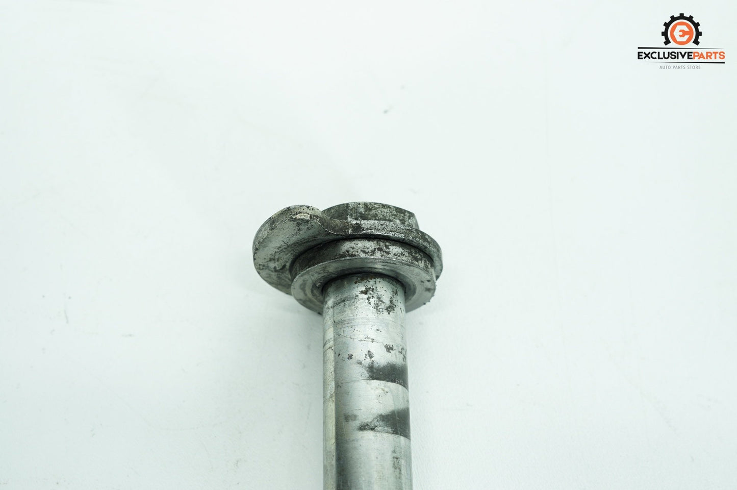 2007 - 2016 Harley-Davidson Touring Street Glide Rear Wheel Axle Bolt Shaft 41056-09