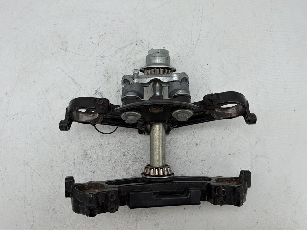 2015 Harley Electra Glide Ultra Front Fork Triple Tree OEM Upper Lower Parts