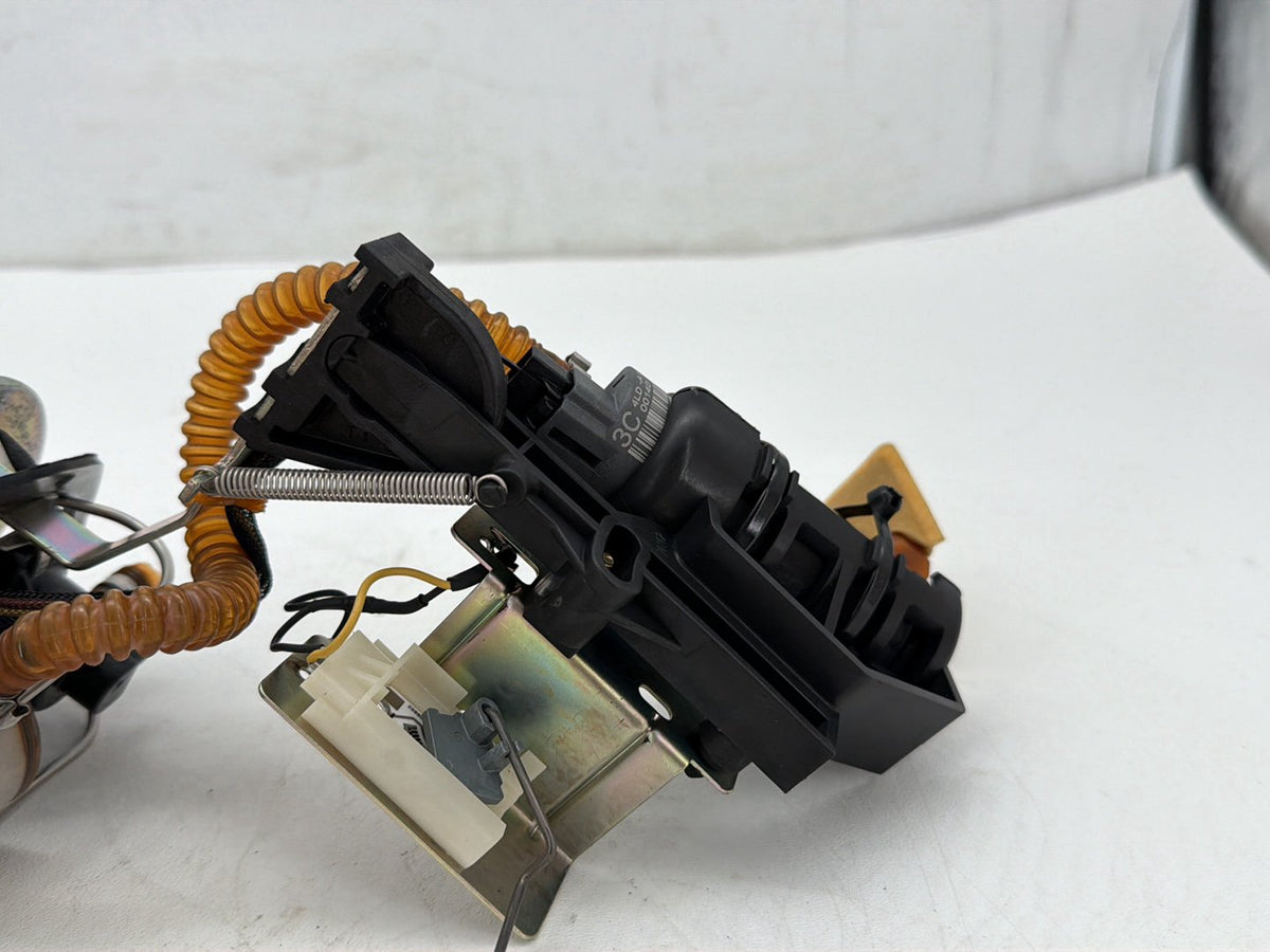 05 Harley Electra Glide Touring Ultra OEM Fuel Pump Gas Gasoline Petrol Sending