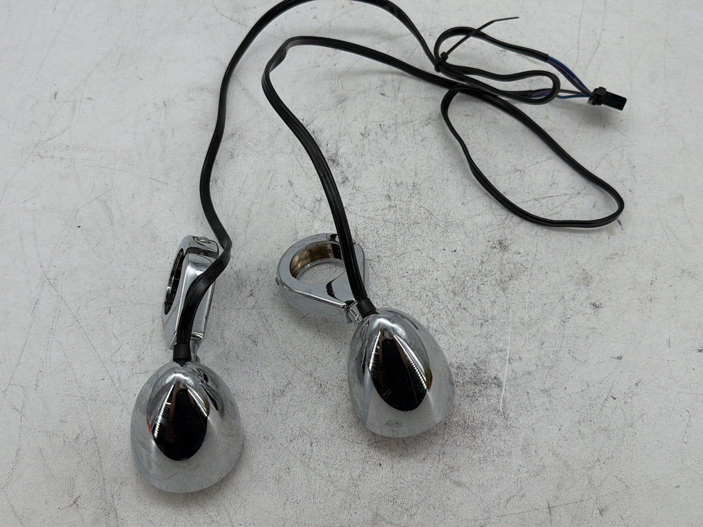 2006 Harley Sportster 1200 Custom XL1200C OEM Front Left Right Turn Signal Indicators