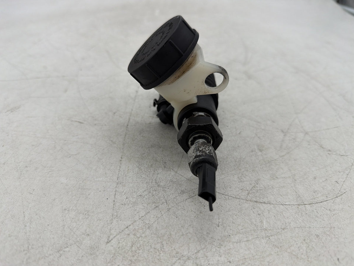 2017 Harley Dyna Street Bob FXDB OEM Rear Brake Master Cylinder Reservoir ABS
