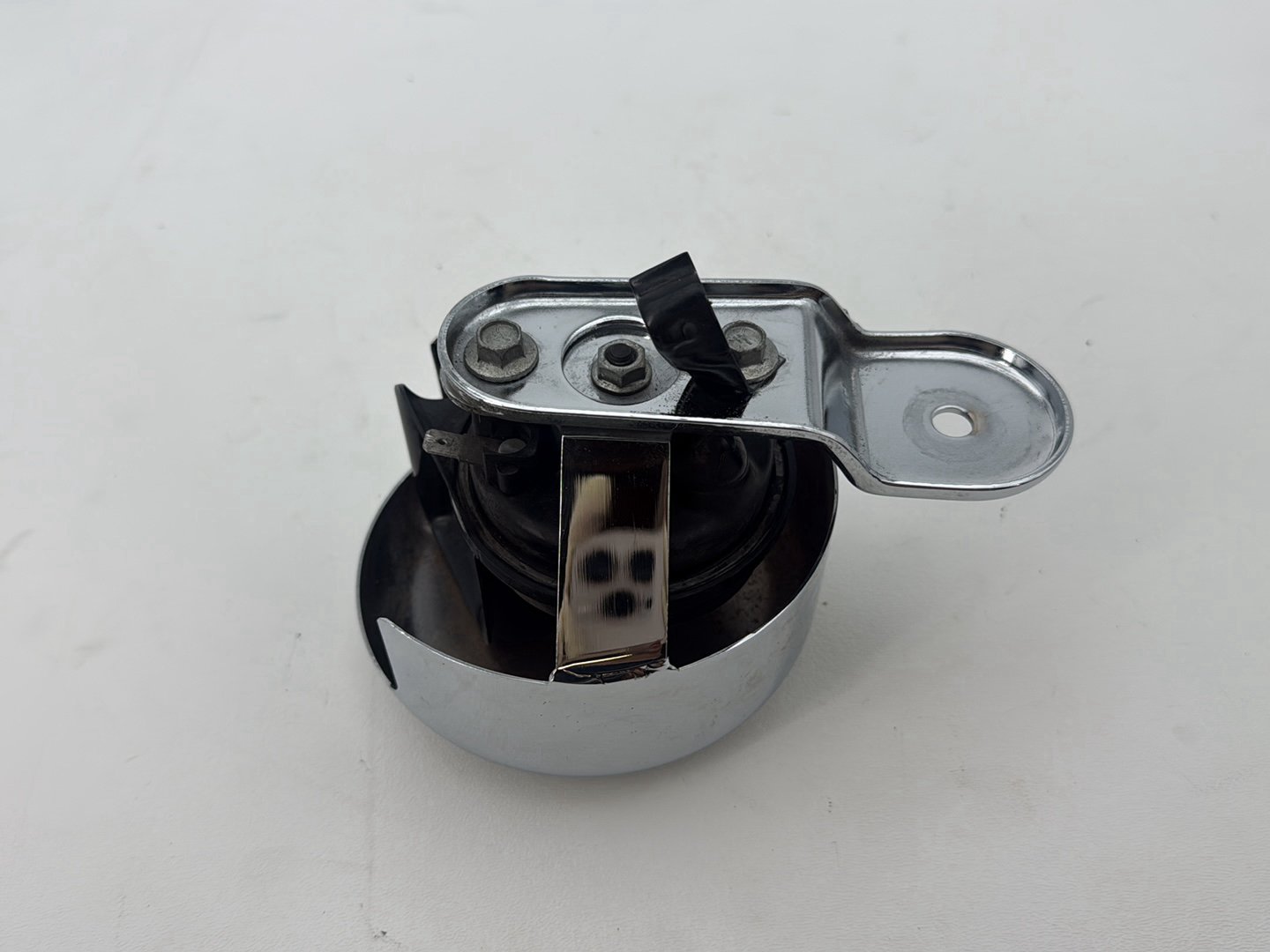 2011 Harley Road King Touring FLHRC Classic OEM Horn Signal Klaxon Chrome Cover