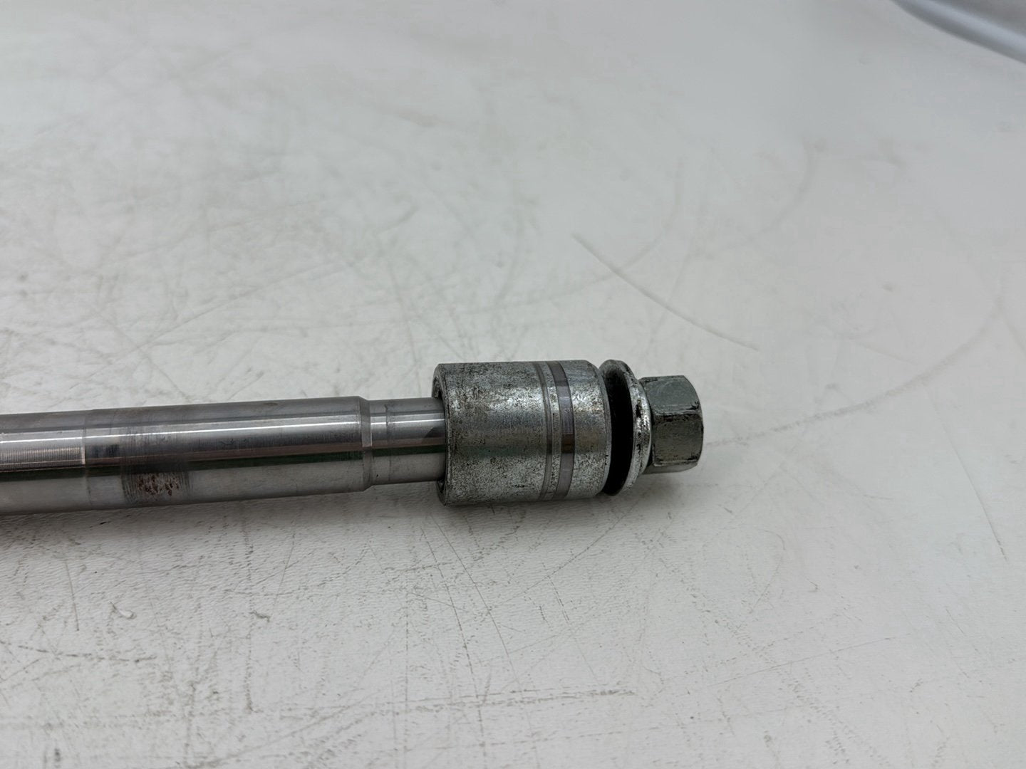 1995 Harley Touring FLHTCI Electra Glide Classic OEM Front Wheel Axle Bolt Shaft
