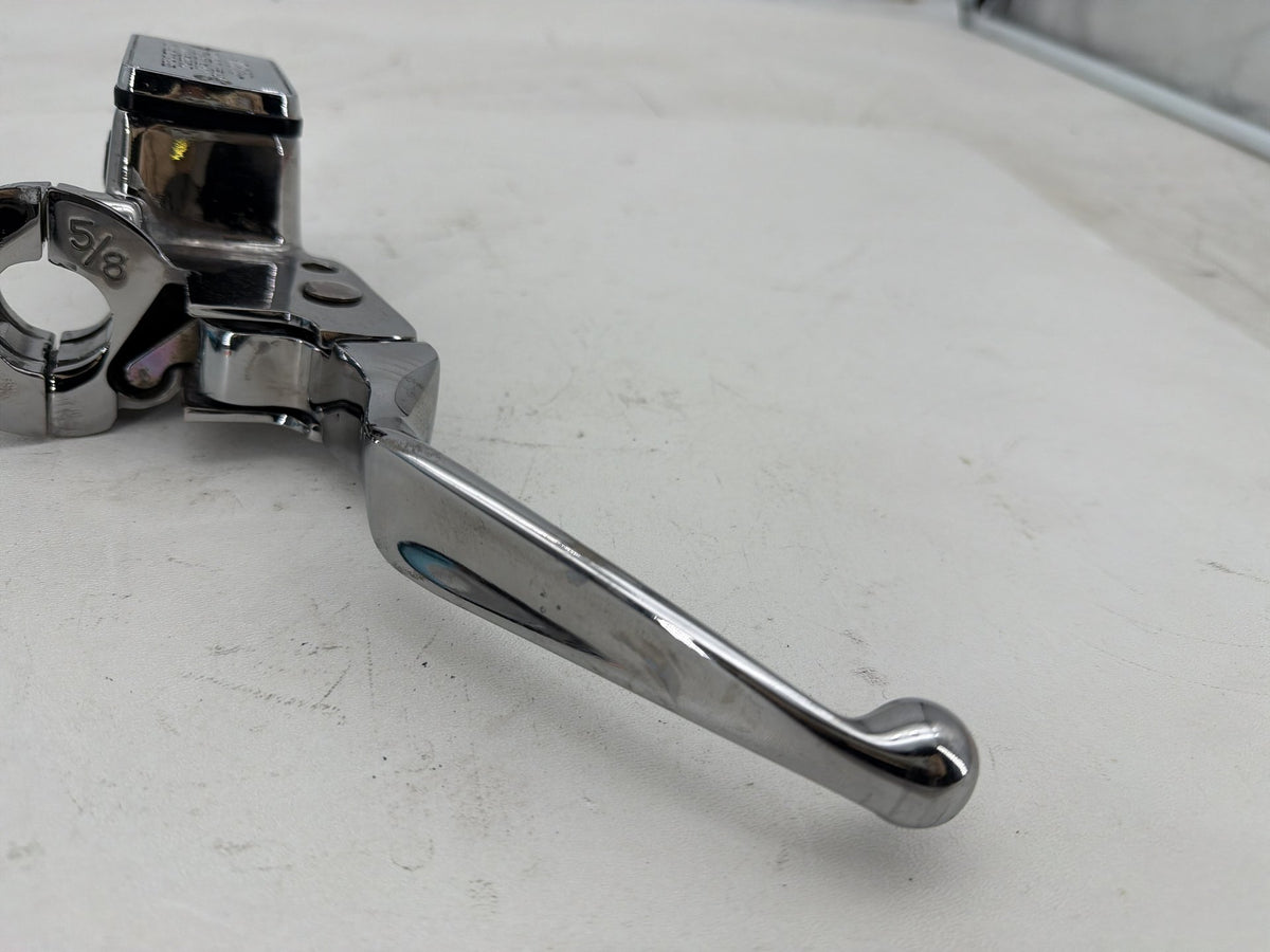 1995 Harley Heritage Softail Classic OEM Front Right Brake Lever Master Cylinder