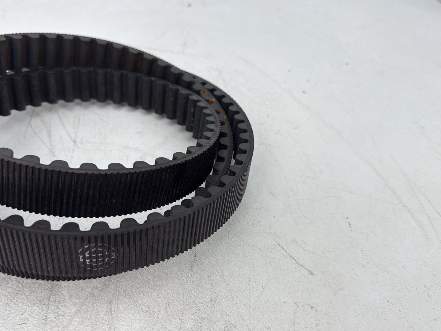 2005 Harley Heritage Softail Classic FLSTCI OEM Rear Drive Belt 135T 1-1/8"