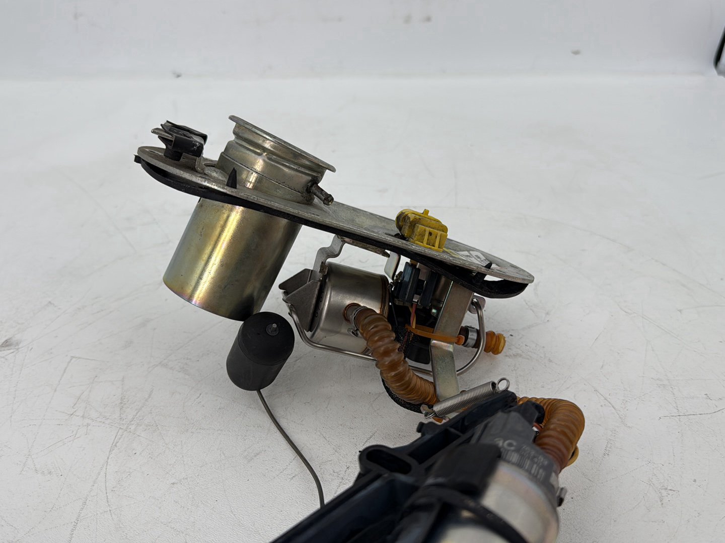 2007 - 2012 Harley-Davidson Touring Electra Glide Ultra Gas Gasoline Fuel Petrol Pump Sending