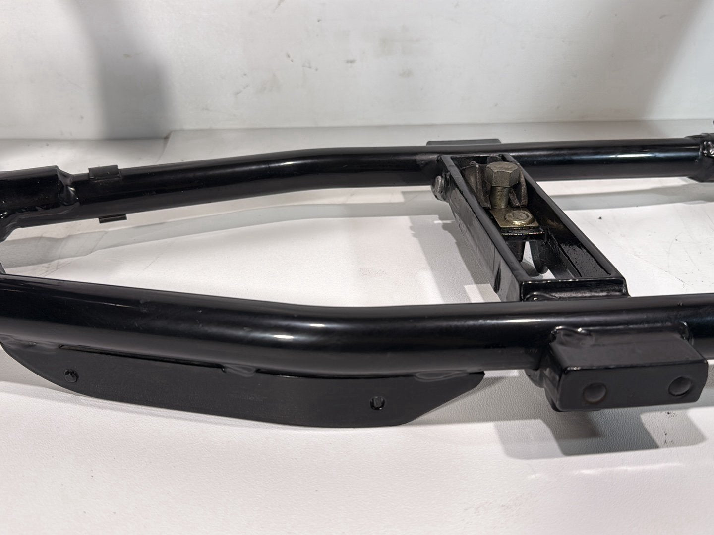 2007 - 2017 Harley-Davidson Dyna Wide Glide Body Main Frame Chassis SLVG 47748-10A