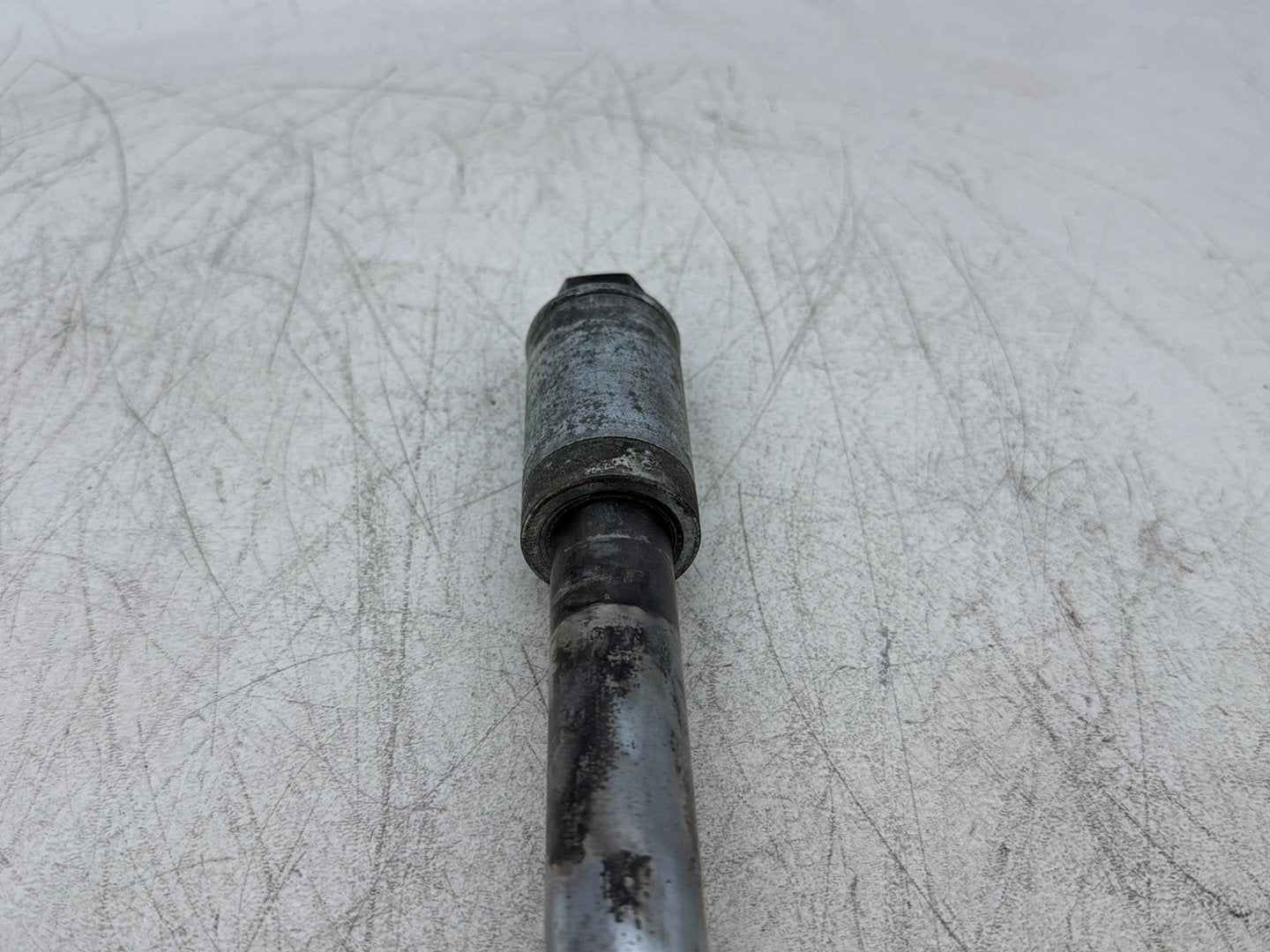 2007 Harley Dyna Street Bob FXDBI OEM Rear Wheel Axle Bolt Shaft