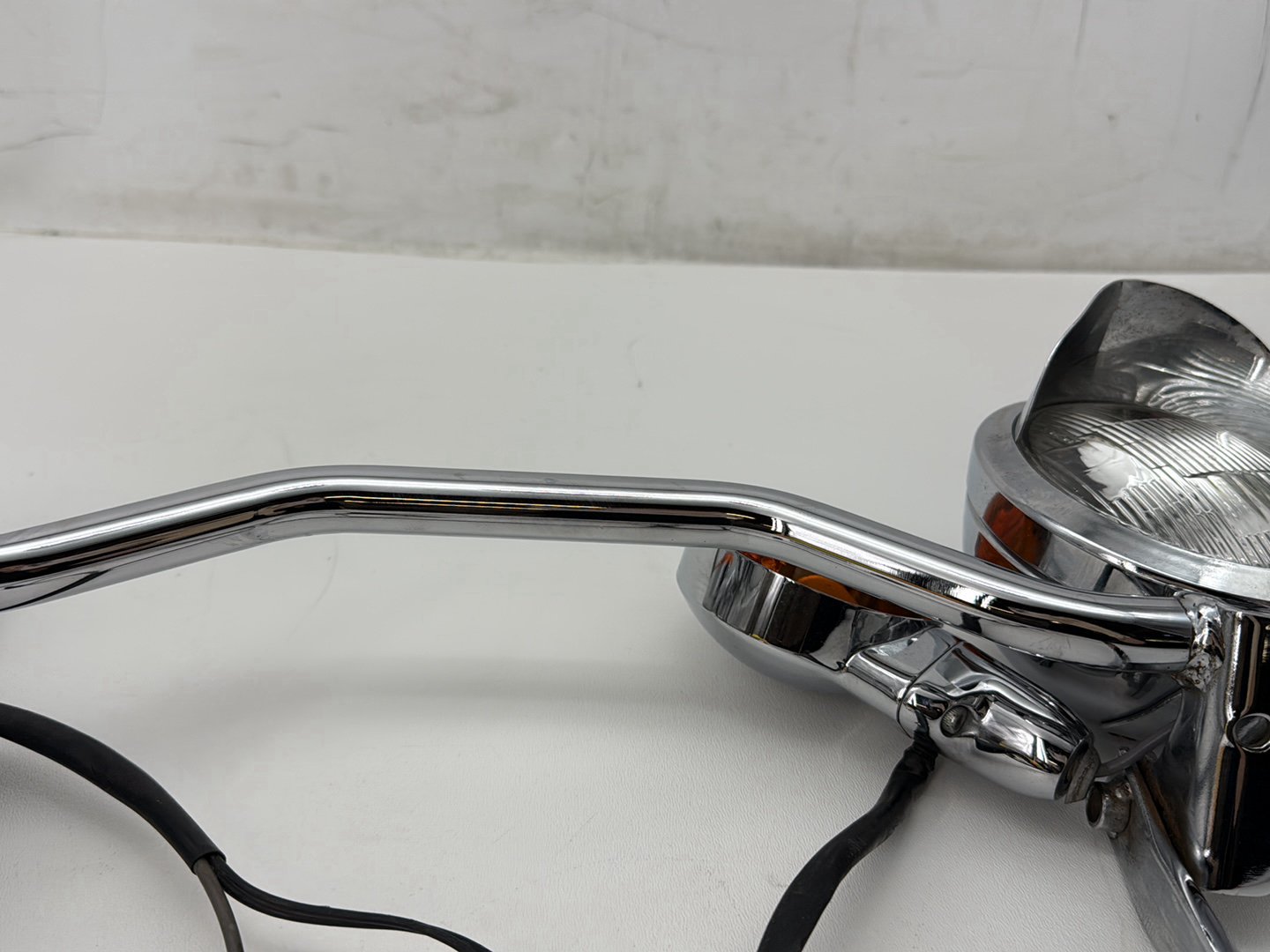 1991 Harley Heritage Softail Classic FLSTC OEM Front Turn Signal Indicators Aux Light Bar