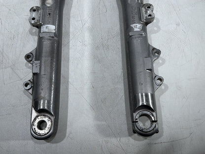 2015 Harley Dyna Low Rider FXDL OEM Front Triple Tree Set & LH RH Fork Legs Sliders