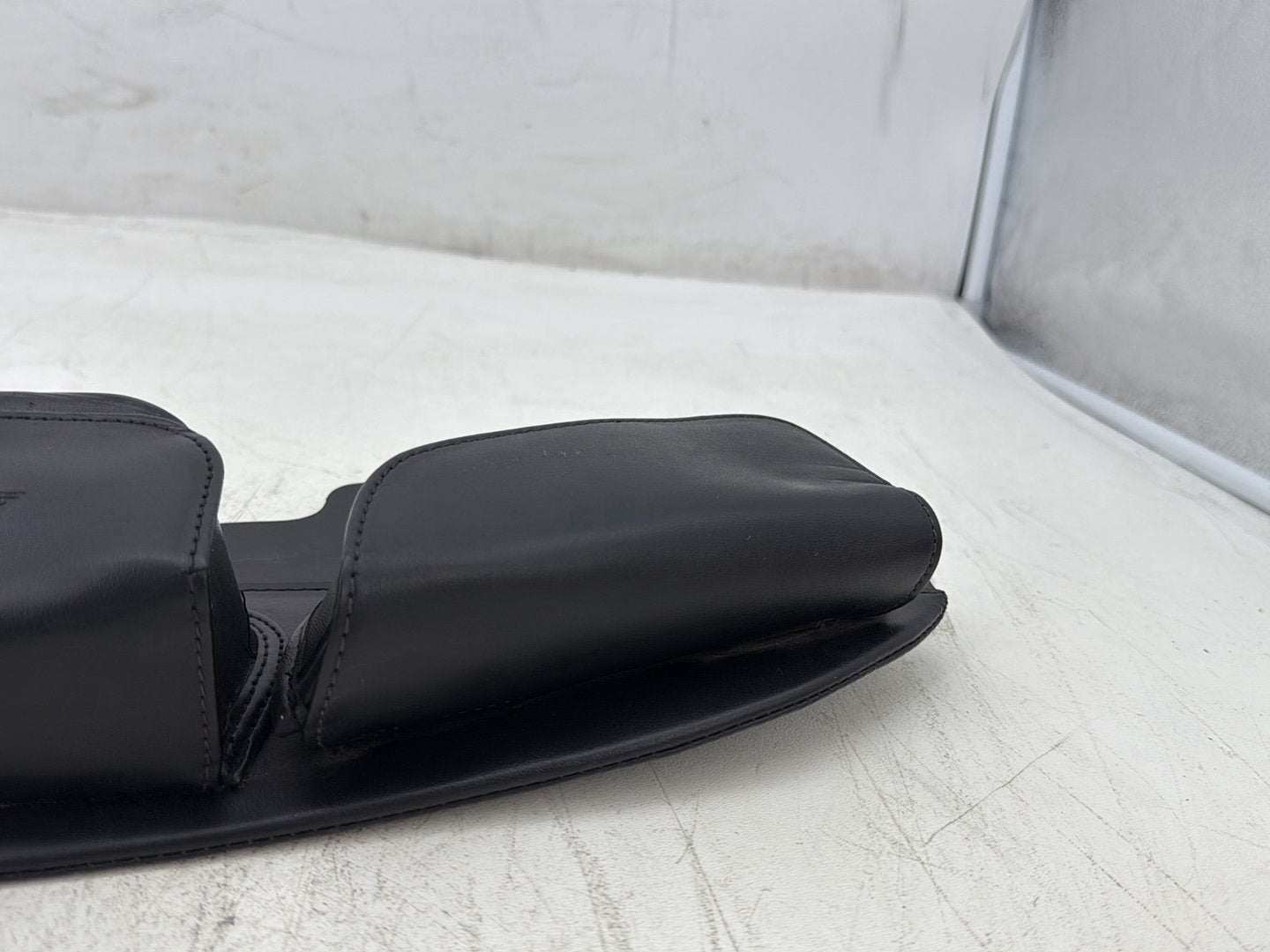 07 Harley Electra Glide Touring Ultra OEM Front Onboard Tool Bag Leather Storage
