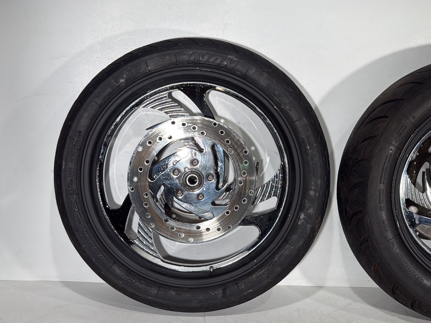 1999 - 2006 Harley-Davidson Dyna Low Rider Front & Rear Wheel Rim Tire MT90B16, 90/90H19 52H, 16" 19"