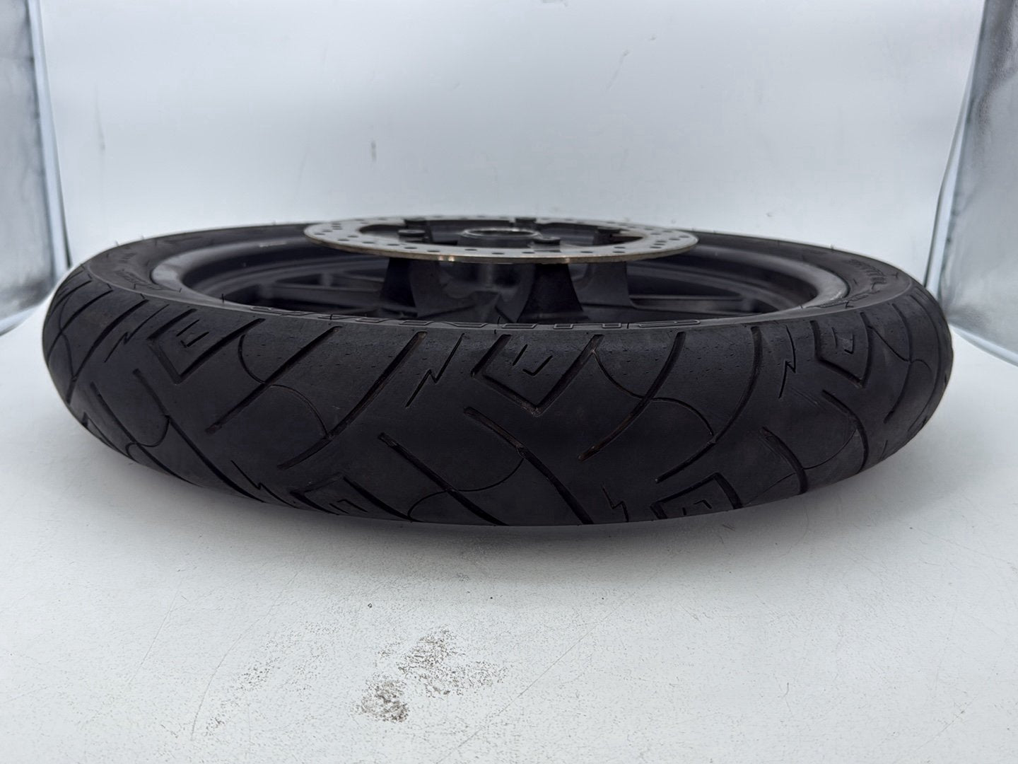 2007 - 2012 Harley-Davidson Dyna Super Glide Front Wheel Rim Tire  	40973-08