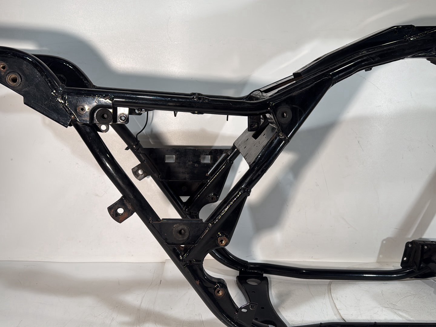 2007 - 2012 Harley-Davidson Touring Street Glide Body Main Frame Chassis CLN CLR 47900-07BHP