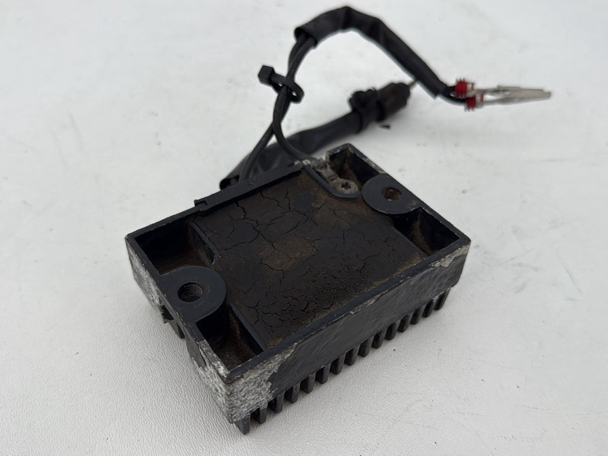 2006 Harley Sportster XL883 C 883 Custom OEM Voltage Regulator Rectifier