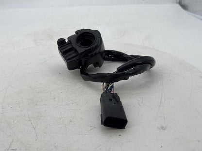 2008 - 2016 Harley-Davidson Touring Electra Glide Ultra Right Engine Start Kill Switches Controls 	71684-06A