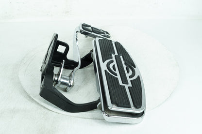 1999 - 2006 Harley-Davidson Softail Fat Boy Right Driver 1 Floorboard Foot Rest 42431-00