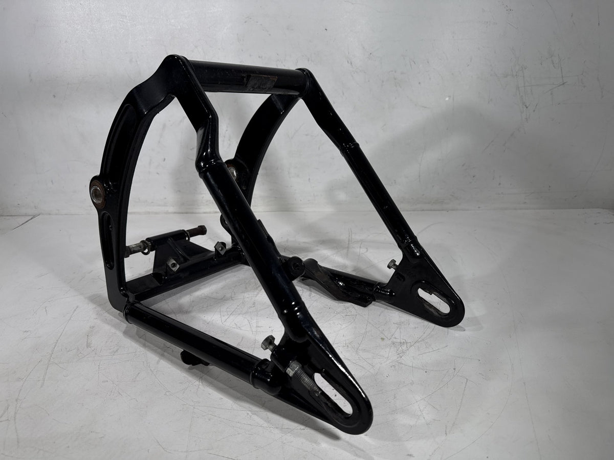 2001 Harley Softail Standard FXST OEM Rear Fork Swingarm Swing Arm