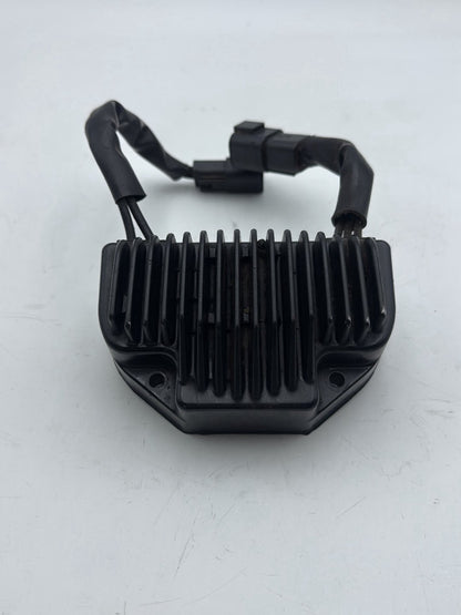 2007 - 2012 Harley-Davidson Dyna Street Bob Voltage Regulator Rectifier   	74631-06
