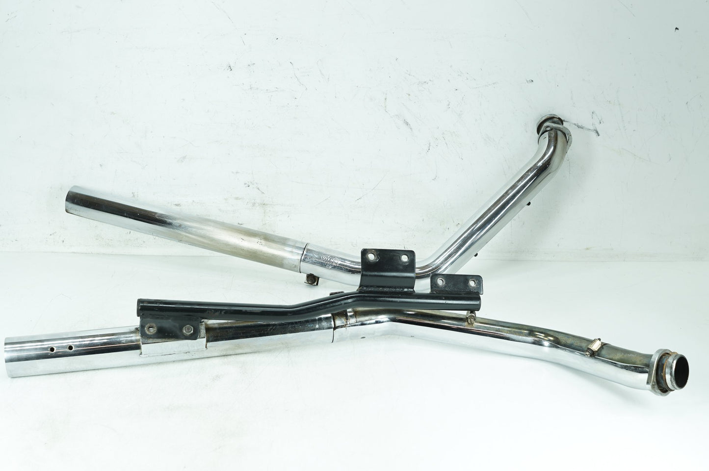 1999 - 2006 Harley-Davidson Softail Fat Boy Exhaust Header Pipes Vance & Hines  	65499-00A