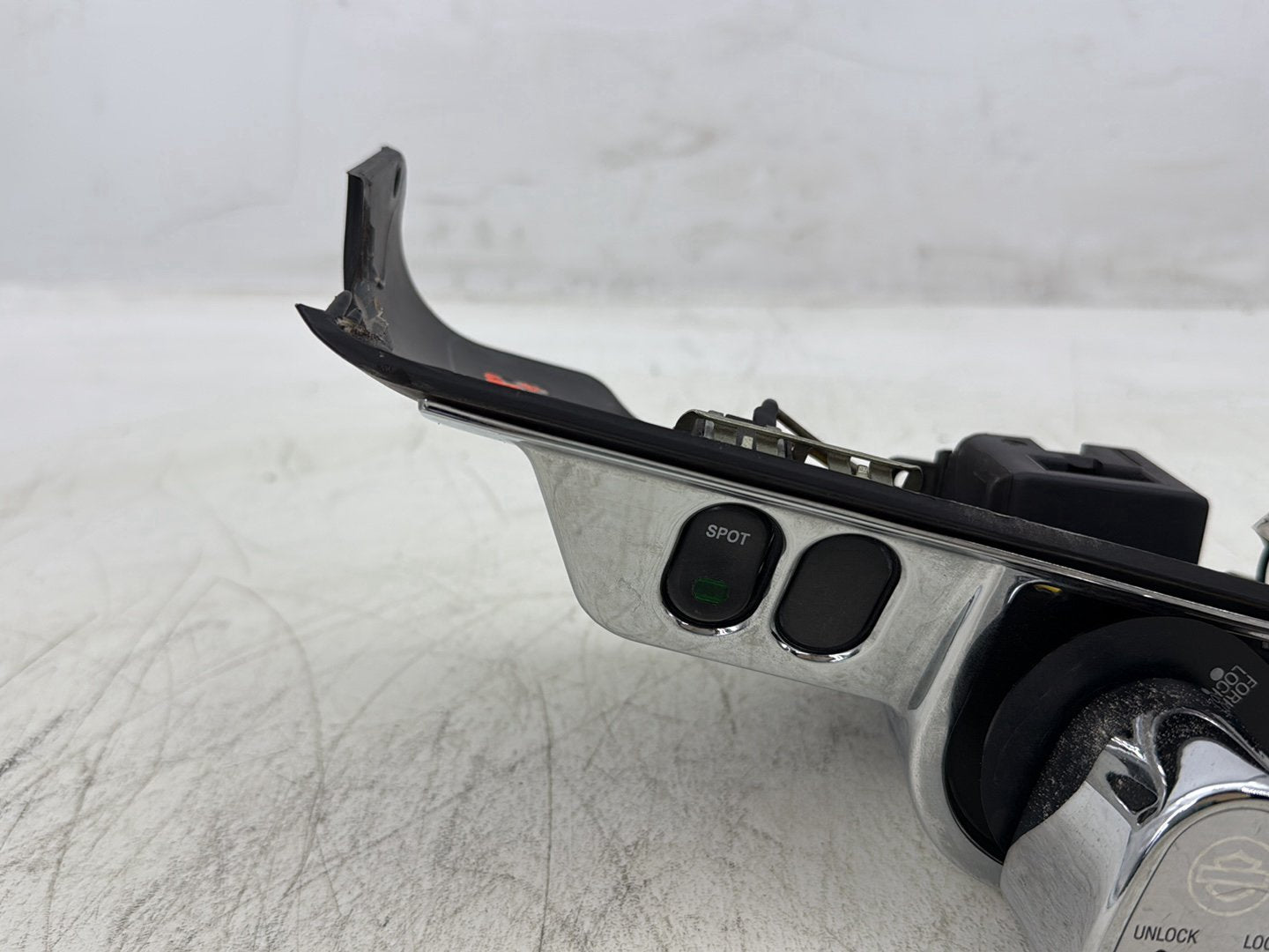 2007 Harley Touring FLHTC Electra Glide Classic OEM Dash Ignition Cap Switch Lockset NO Key