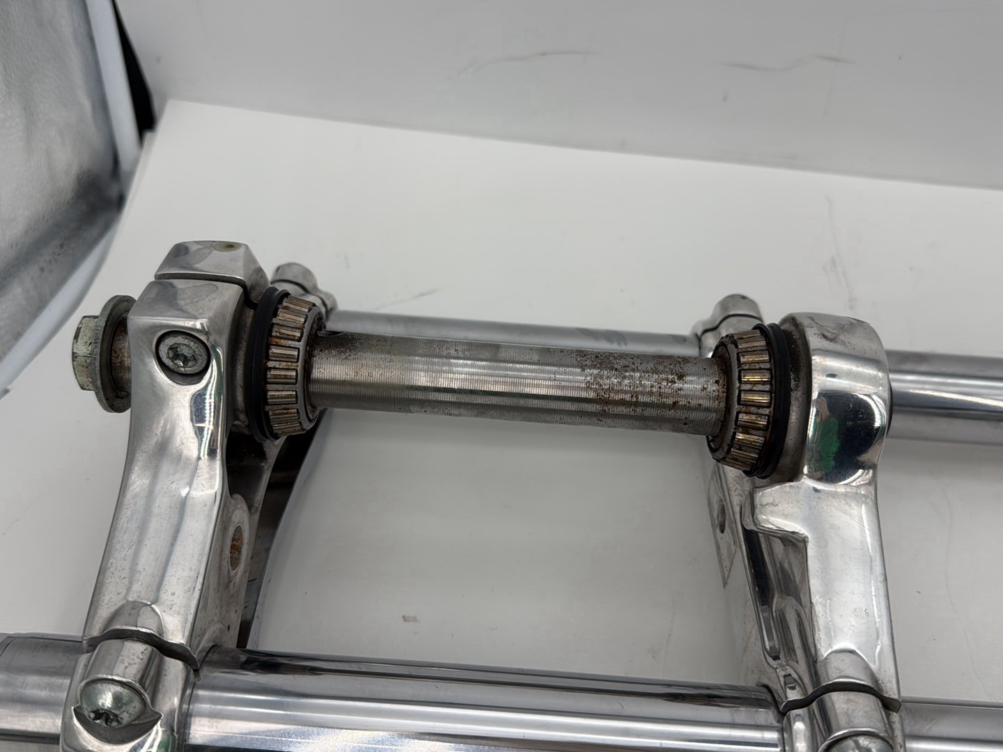 2009 Harley Sportster XL1200C 1200 Custom OEM Front Triple Tree Set & LH RH Fork Legs Sliders