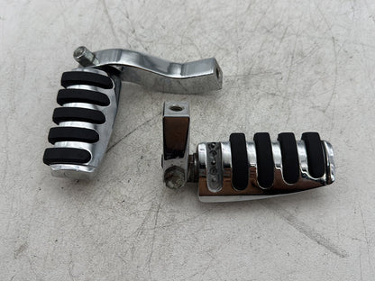 2003 Harley Dyna Wide Glide FXDWG OEM Passenger Left & Right Foot Pegs