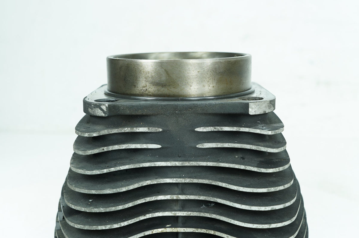 2000 - 2006 Harley-Davidson Softail Deuce Twin Cam Engine Jug 1 Cylinder Barrel   16526-99