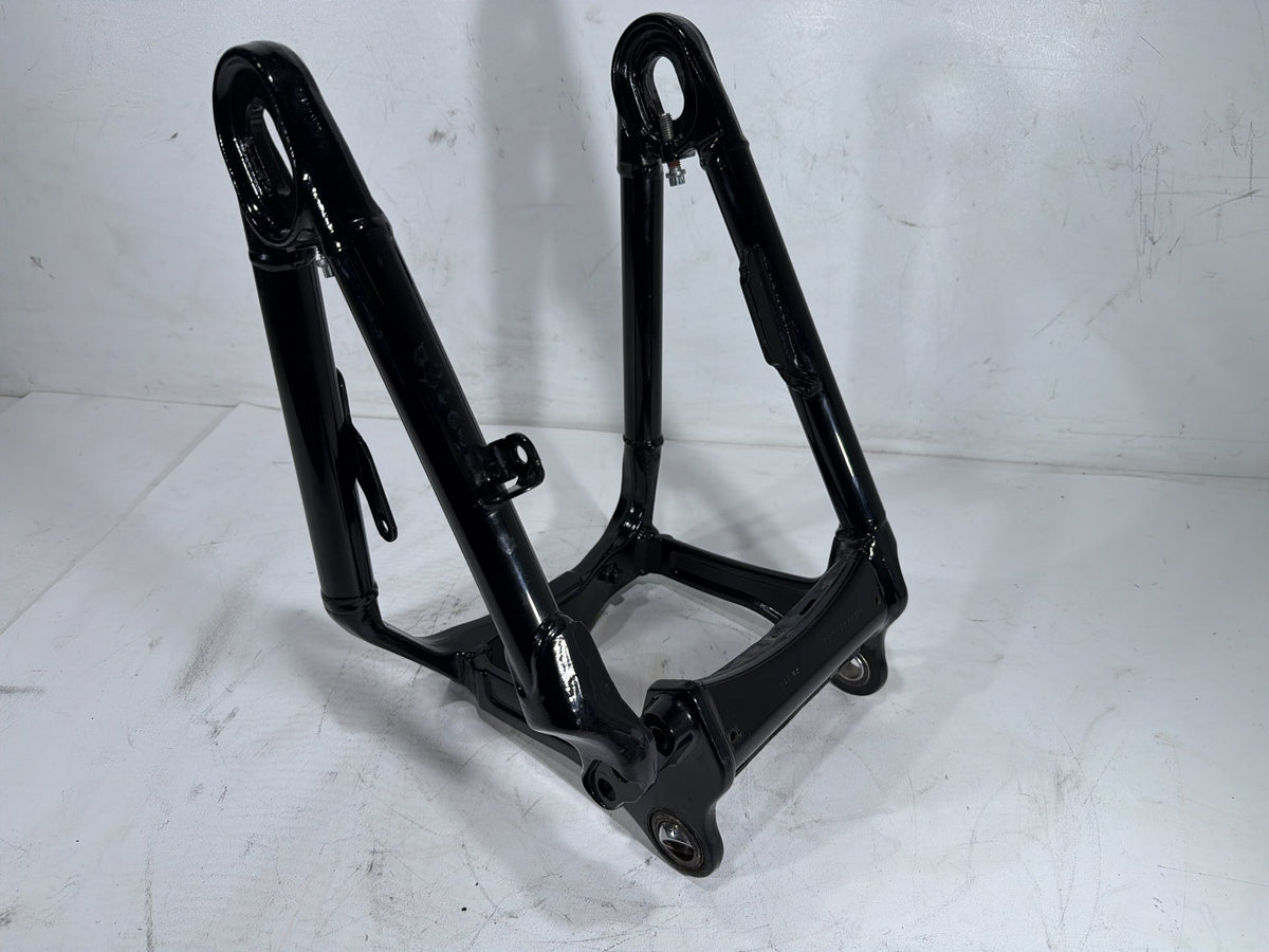 2020 Harley Softail Standard FXST OEM Rear Fork Swingarm Swing Arm