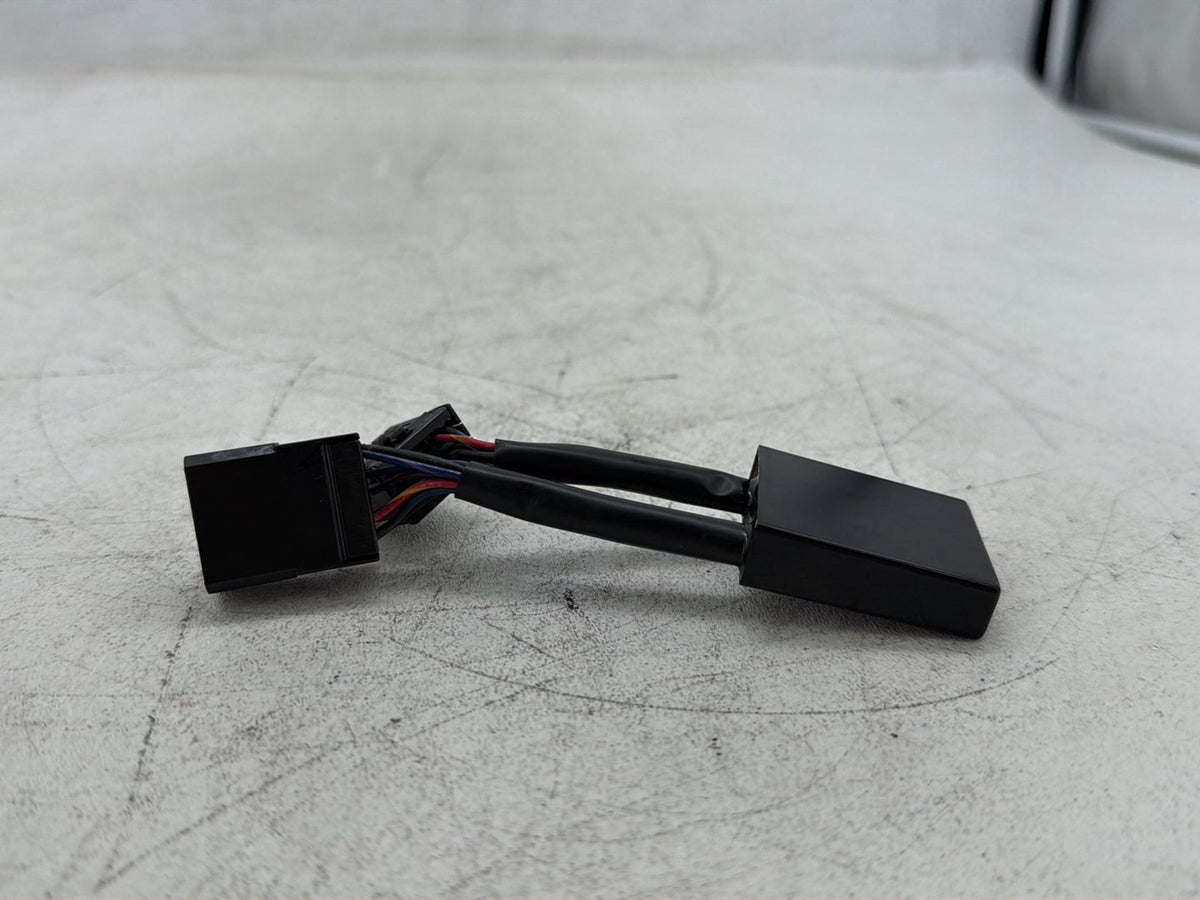 2005 Harley Road King Touring Police OEM Tail Turn Signal Light Converter Module