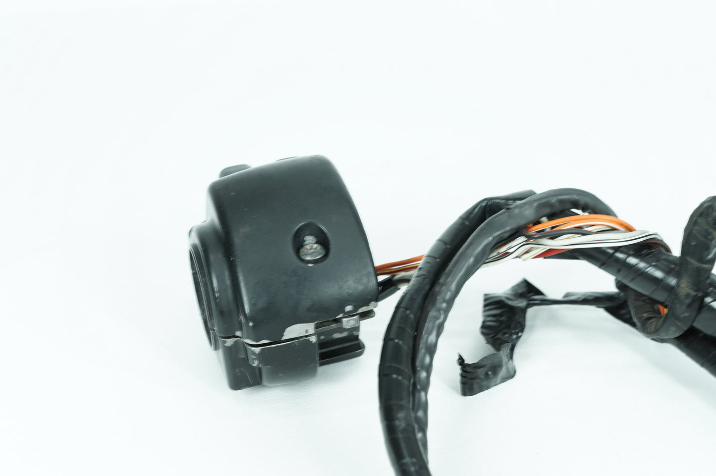 2007 - 2012 Harley-Davidson Softail Standard Right Engine Start Kill Switches Controls  	71684-06A
