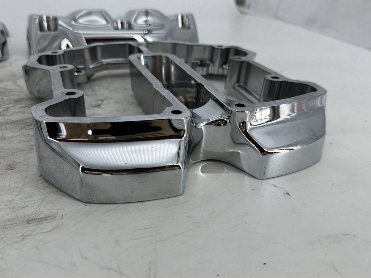 2017 Harley Touring FLHXS Street Glide OEM Twin Camshaft Cam Cover Chrome