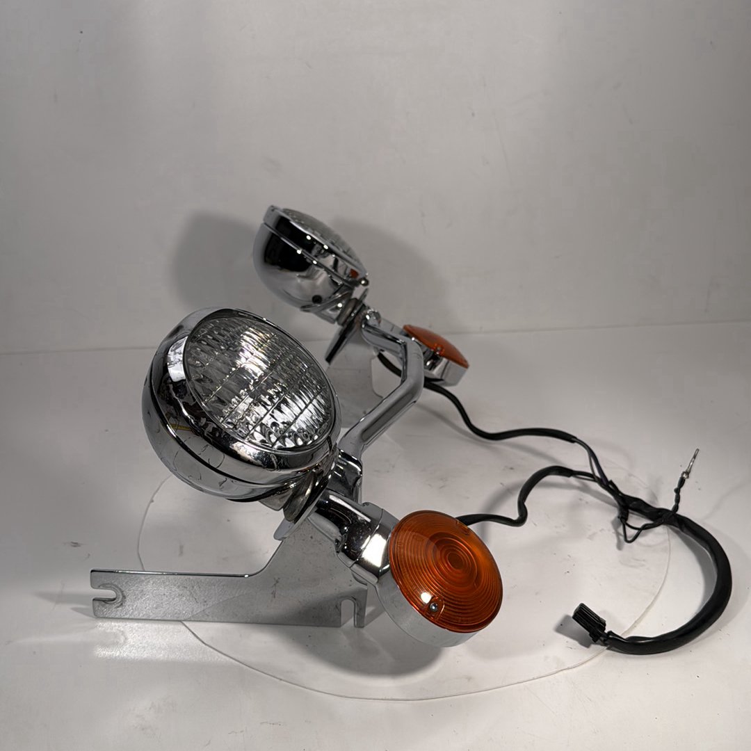 1984 - 1998 Harley-Davidson Touring Road King Police Front Turn Signal Indicators Aux Light Bar  	68712-94A